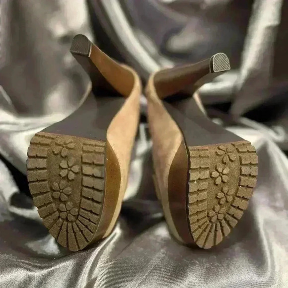 🆕 Women’s Faux suede heels - Picture 6 of 15